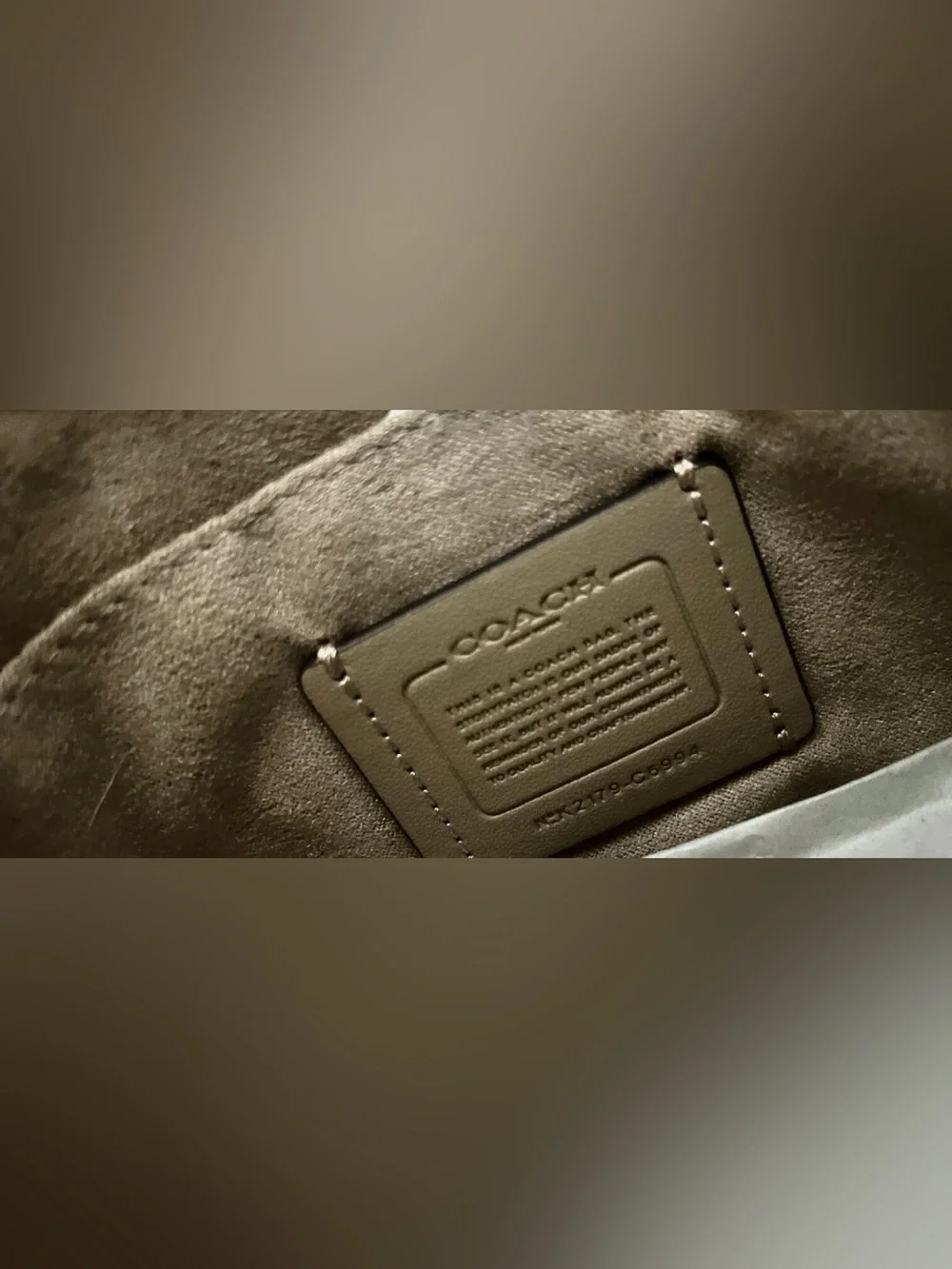 Beautiful Coach mini bag - Picture 10 of 16